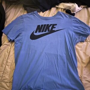 Nike Men's Blue T-Shirt